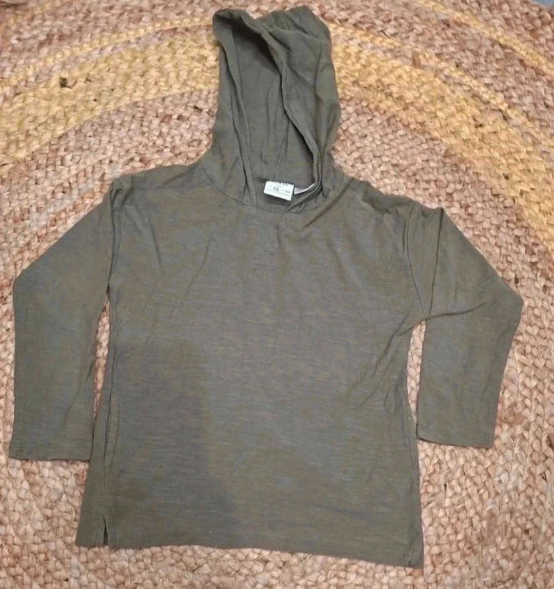 Zara baby – Sweat à capuche kaki – 4/5 ans (110 cm) – Zara – taille 5 ans / 110 cm 2