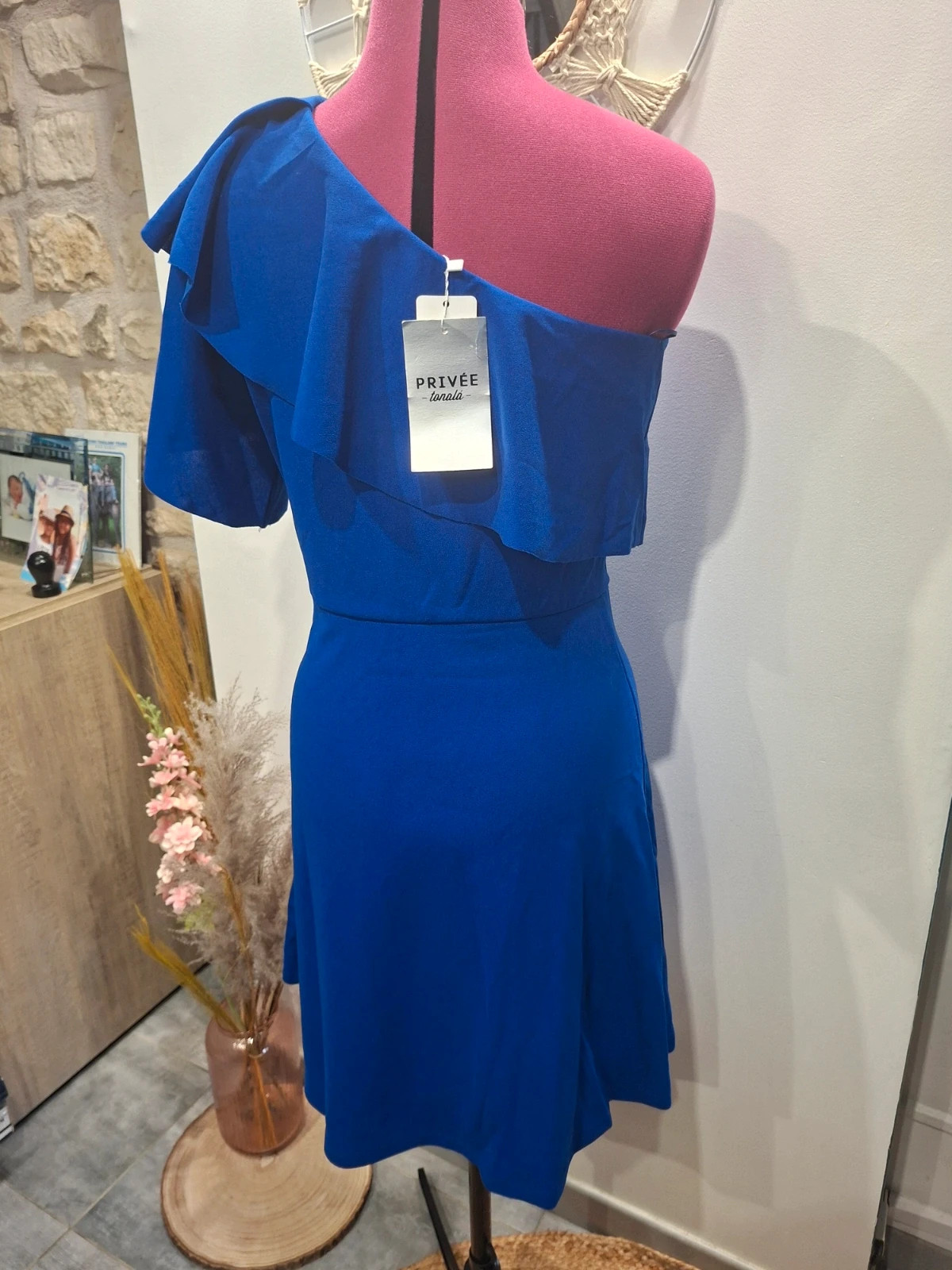 Robe bleue électrique asymétrique à volants – Tonalá – T42/L – Neuve avec étiquette – Tonala – taille L / 40 / 12 5