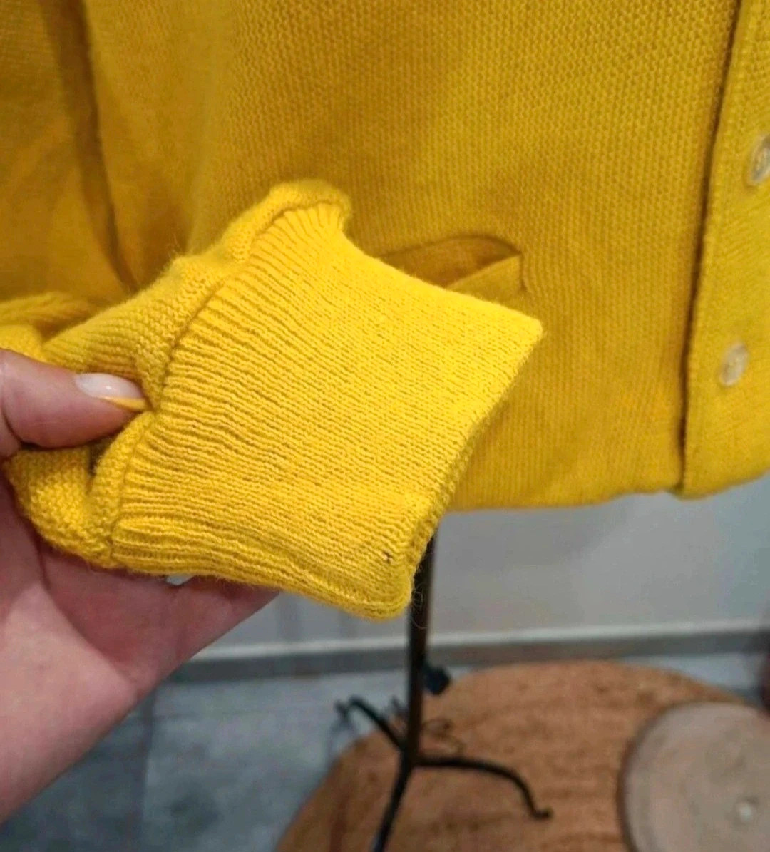 Gilet femme jaune moutarde – taille L – taille L / 40 / 12 5