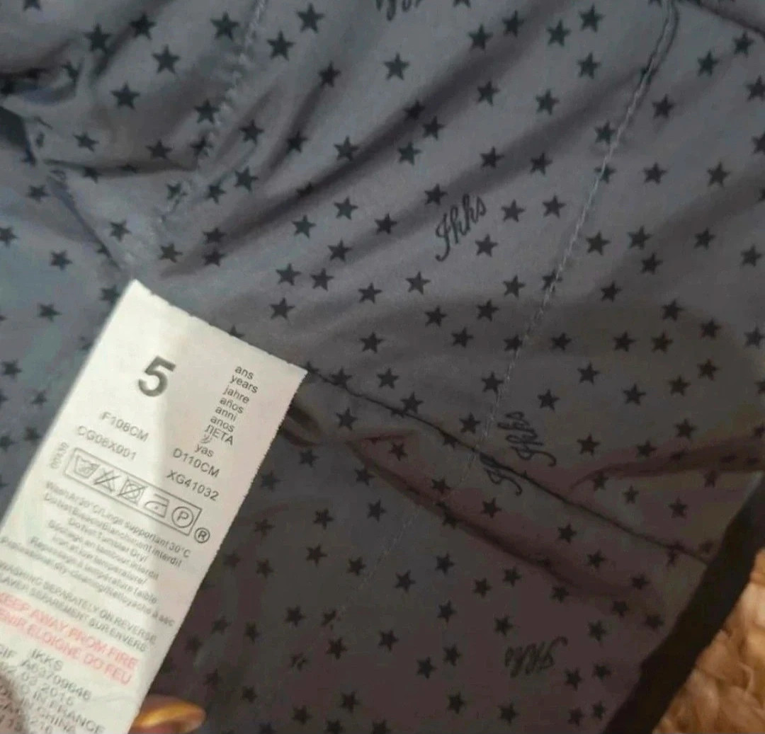 Veste IKKS fille noire à franges – 5 ans / 108 cm – IKKS – taille 5 ans / 110 cm 5