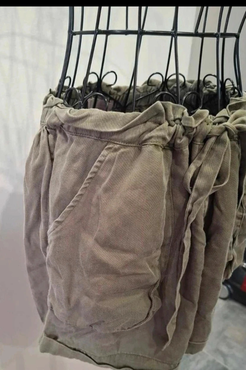 Short de grossesse / maternité kaki Prémaman – Taille 42 – premamam – taille XL / 42 / 14 2