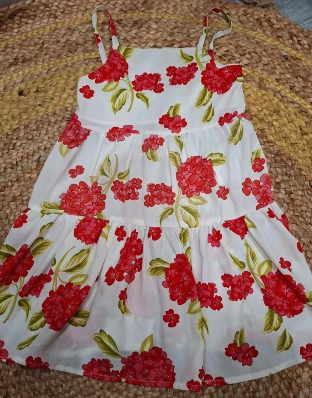 Robe fille 4 ans – imprimé floral rouge – taille 4 ans / 104 cm
