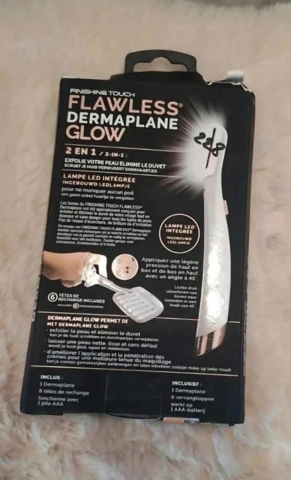 Finishing Touch Flawless Dermaplane Glow 2-en-1 – Neuf – Flawless 2