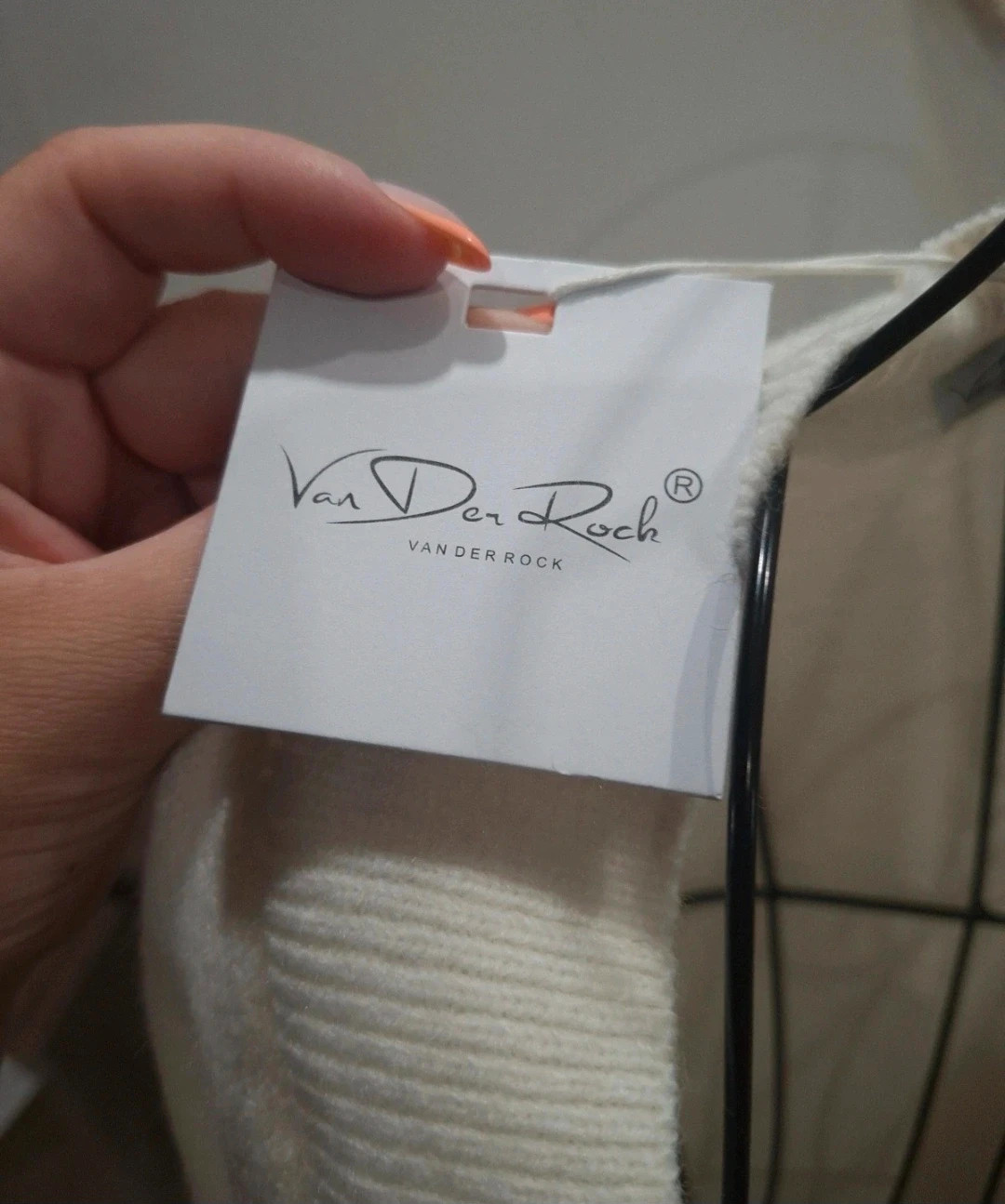 Pull Van Der Rock blanc à col V – Taille TU – Van Der Rock – taille Taille unique 5