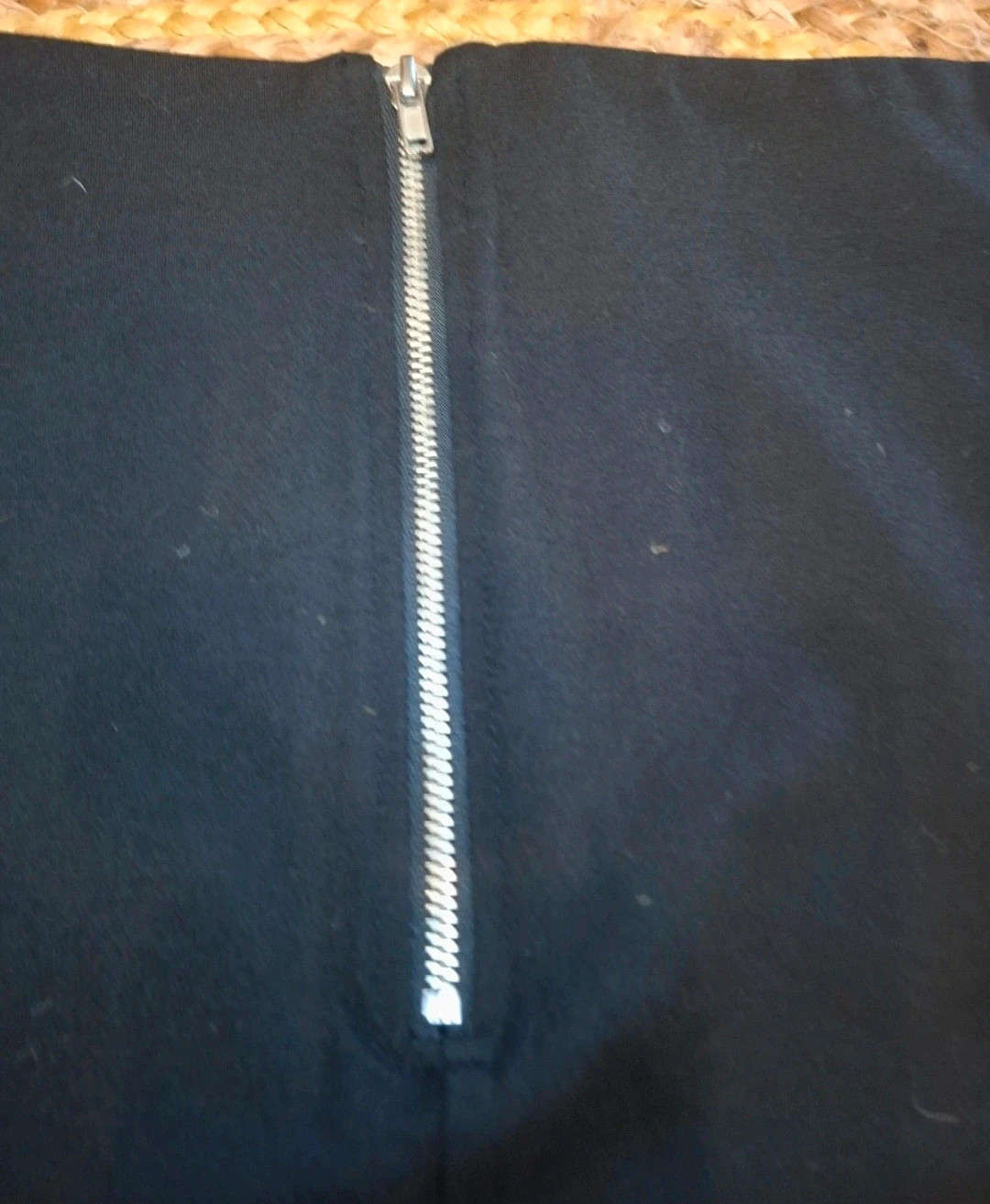 Jupe crayon noire zippée Kiabi Taille 46 (XL/XXL) – Kiabi – taille XXXL / 46 / 18 4