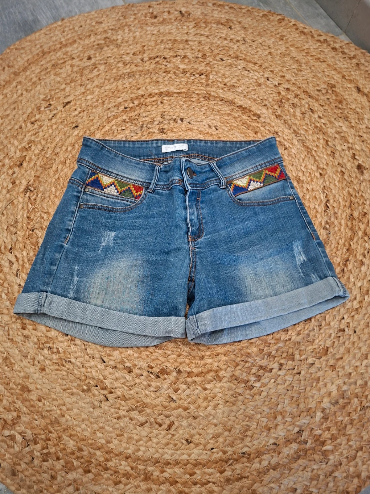 Short en jean Promod avec broderies ethniques / perles - Taille 36