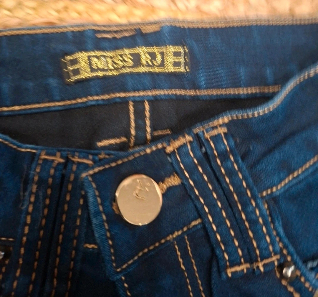 Jean slim brut avec strass et clous Miss RJ Taille 34 (XS) – Miss RJ – taille XS / 34 / 6 4