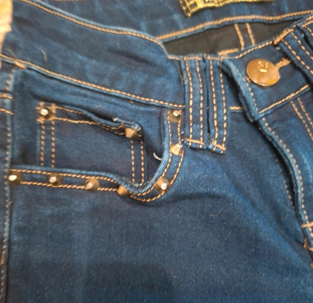 Jean slim brut avec strass et clous Miss RJ Taille 34 (XS) – Miss RJ – taille XS / 34 / 6 5