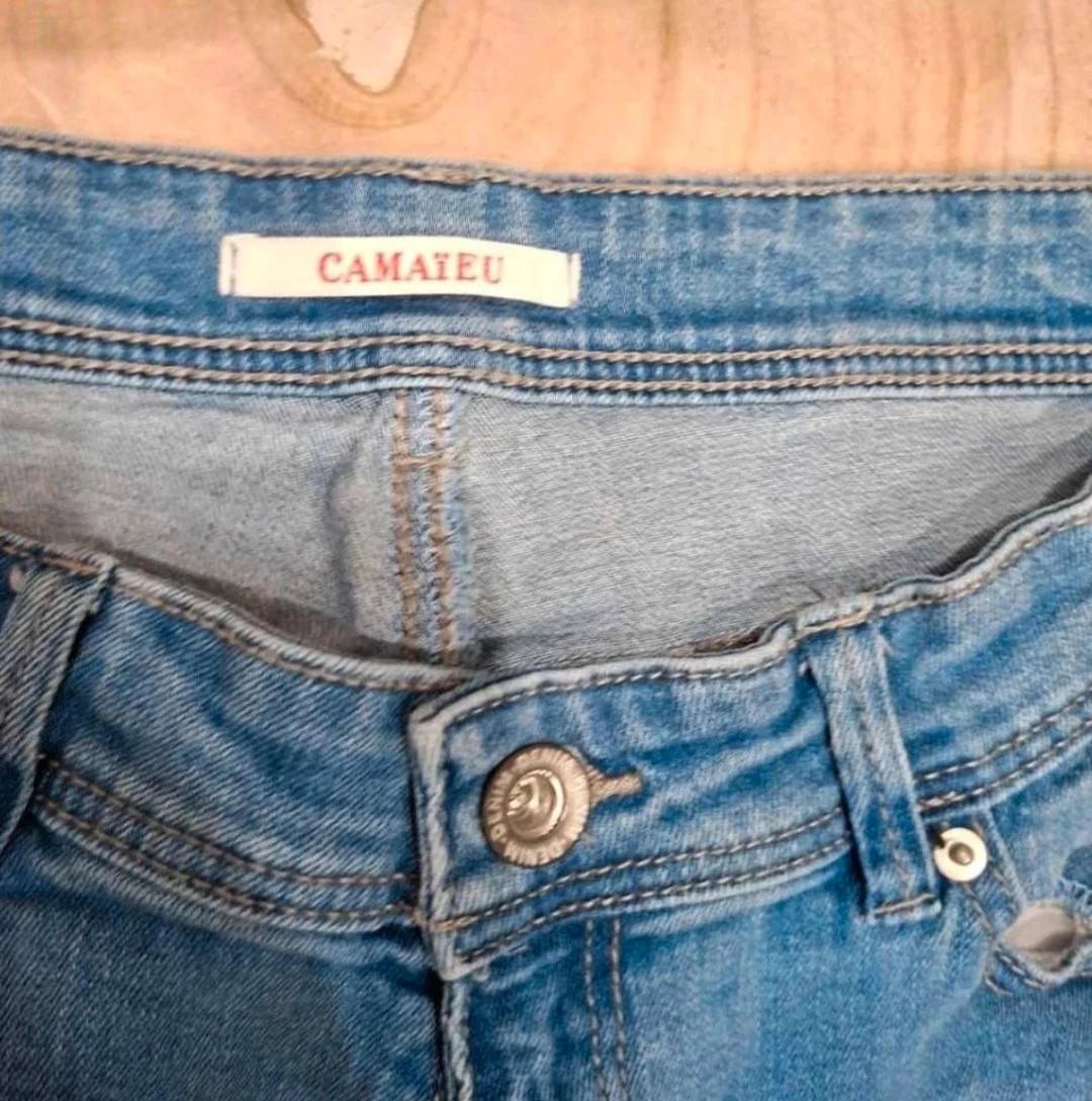 Pantacourt en jean bleu clair Camaïeu Taille 38 / M – Camaïeu – taille M / 38 / 10 3