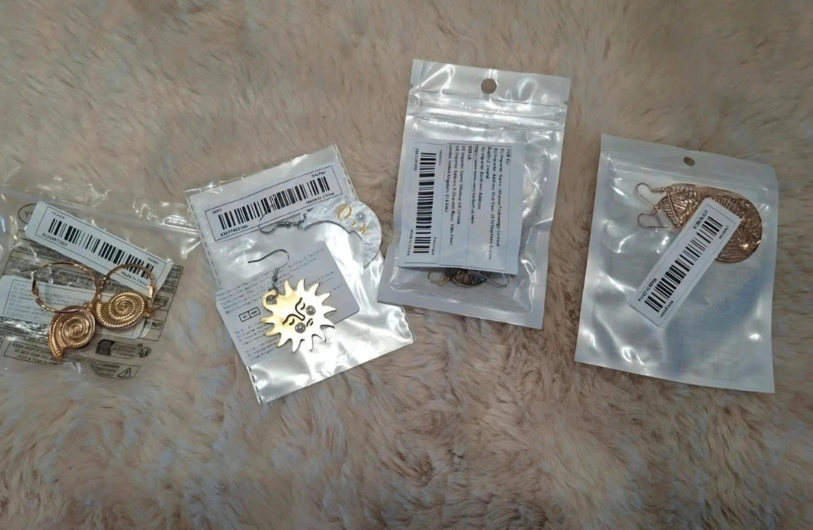 Lot de 4 paires de boucles d'oreilles neuves Style bohème, ethnique et soleil