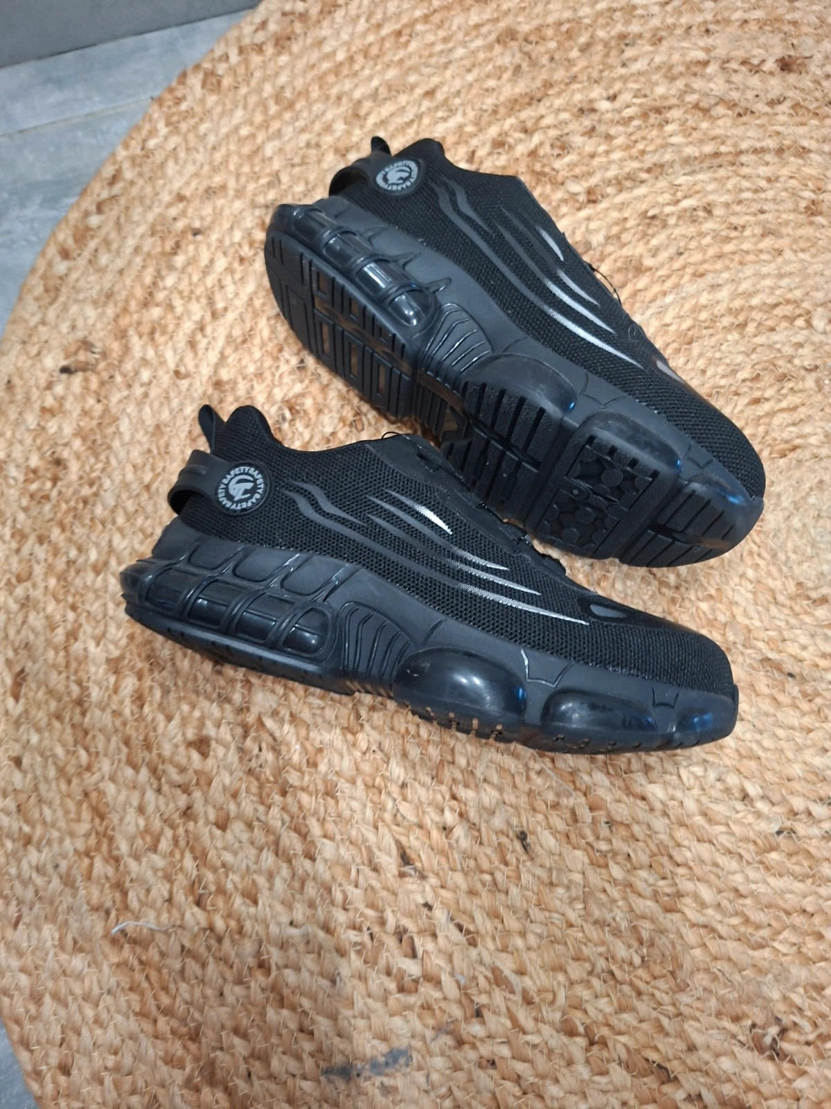 Baskets / Chaussures de Sécurité Legères et Respirantes à Molette - Taille 37 (Neuf) 2