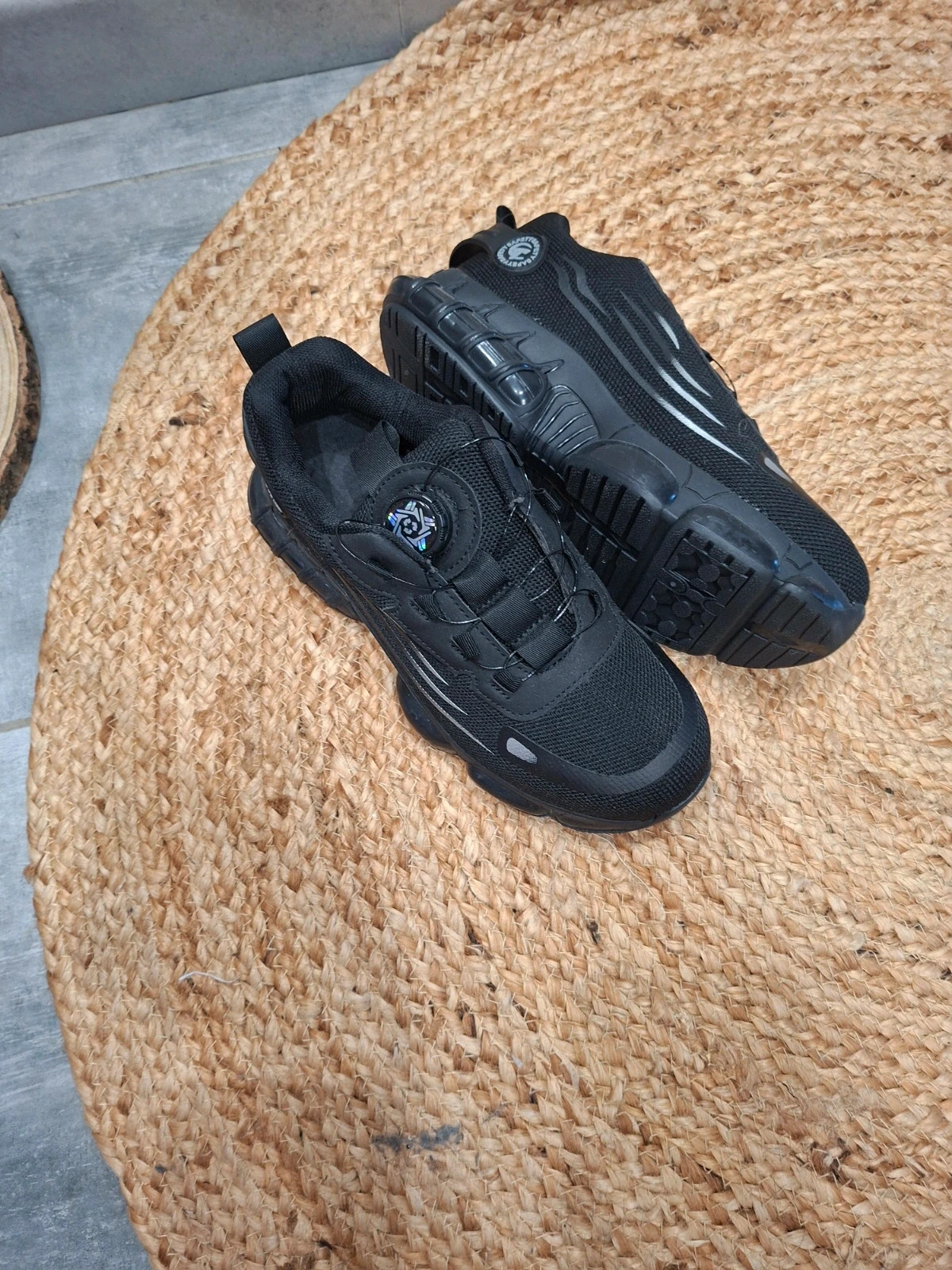 Baskets / Chaussures de Sécurité Legères et Respirantes à Molette - Taille 37 (Neuf)
