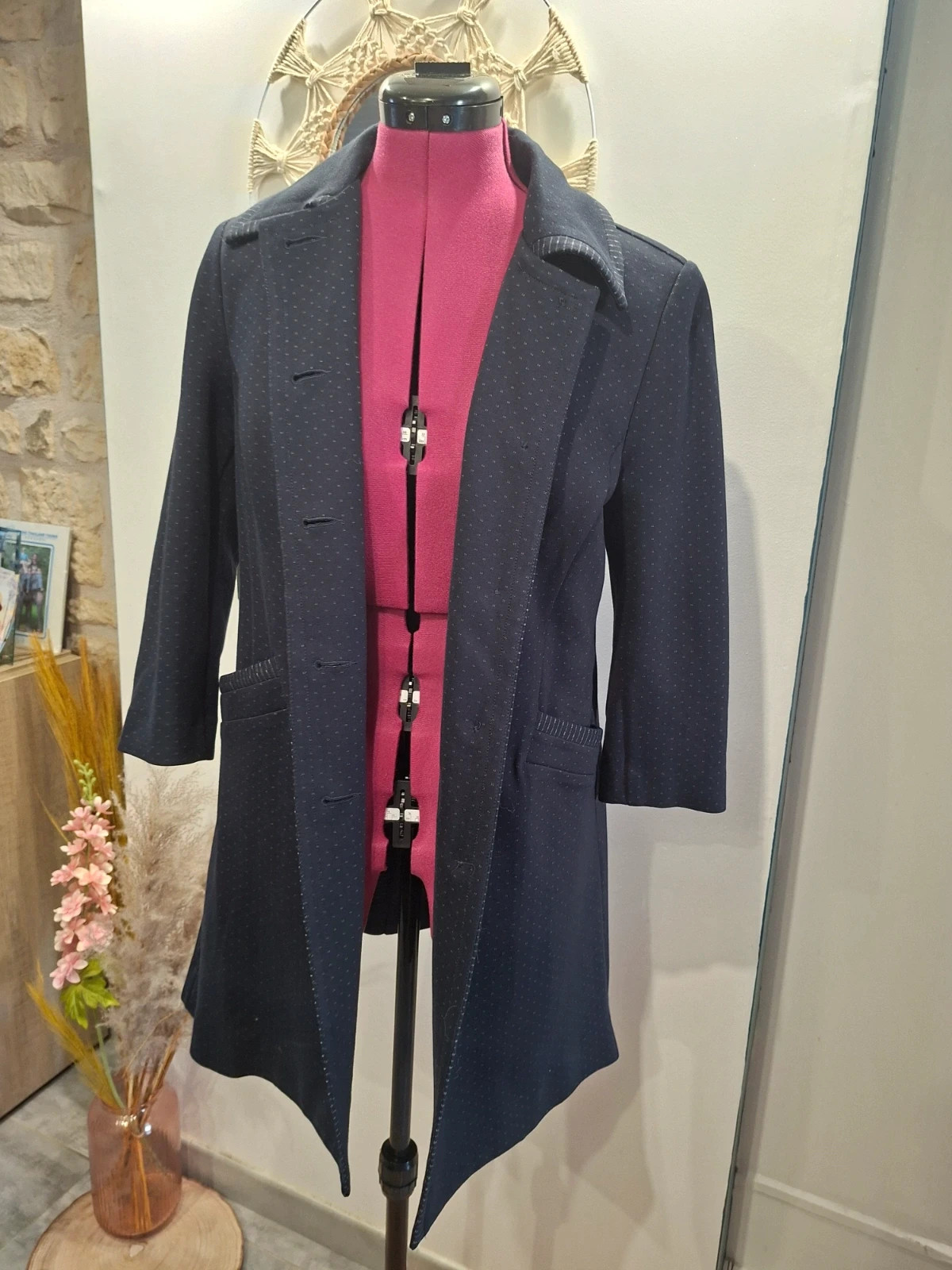 Manteau Mi-Long / Veste Longue Bleue Nuit à Micro-Motifs Cabi - Taille S (Neuf sans étiquette)