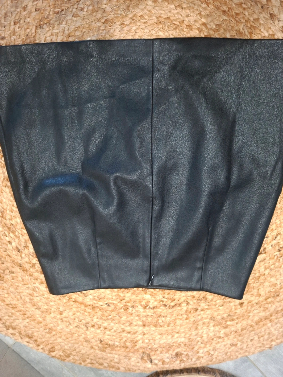 Jupe courte similicuir noire Amisu – taille 38 – chic & rock – Amisu – taille M / 38 / 10 4