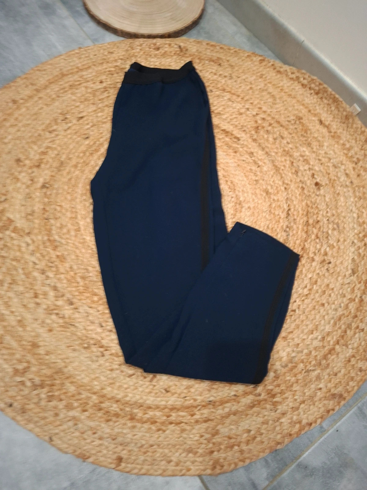 Pantalon fluide bleu marine & bandes noires La Fée Maraboutée – T38