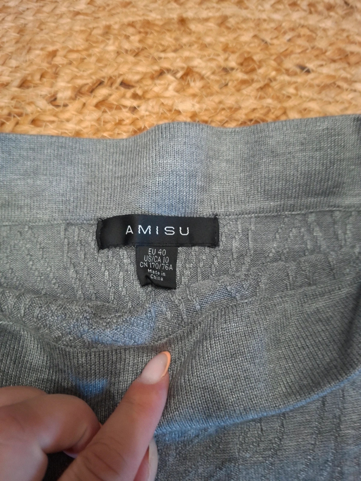 Jupe courte Amisu gris chiné en maille – taille 40 – ajustée – Amisu – taille L / 40 / 12 2