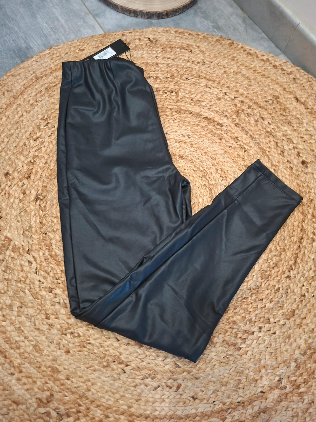 Pantalon / Legging simili cuir noir NEUF Pink Vanilla – EU S (36) – Pink Vanilla – taille S / 36 / 8 2