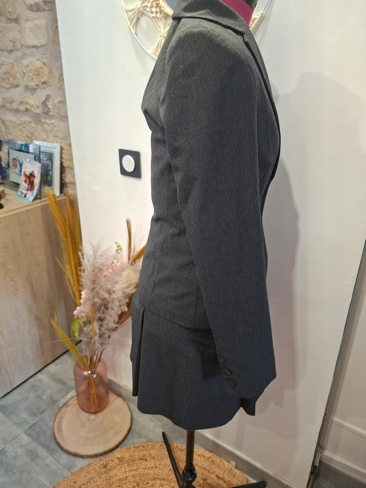Ensemble tailleur NAF NAF veste + jupe plissée – gris rayé – S/36 – Naf Naf – taille S / 36 / 8 3