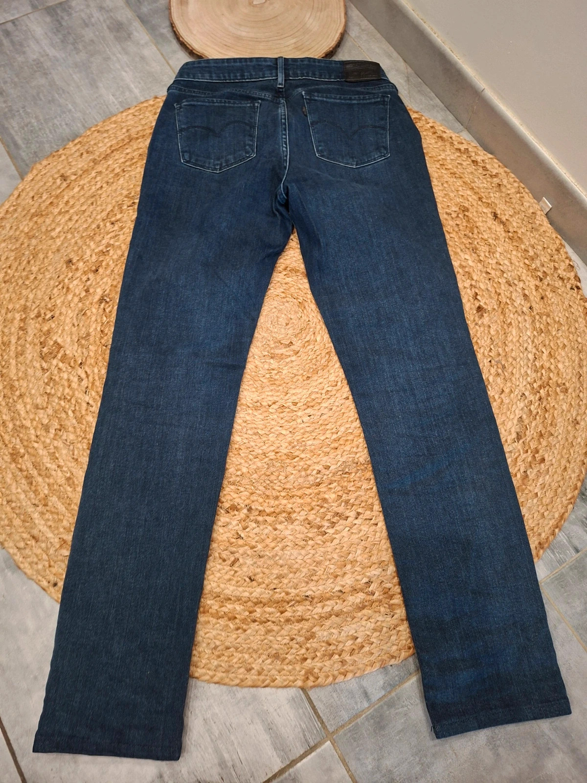 Jean Levi’s 712 Slim bleu brut W28 L34 T38 – Levi's – taille M / 38 / 10 4