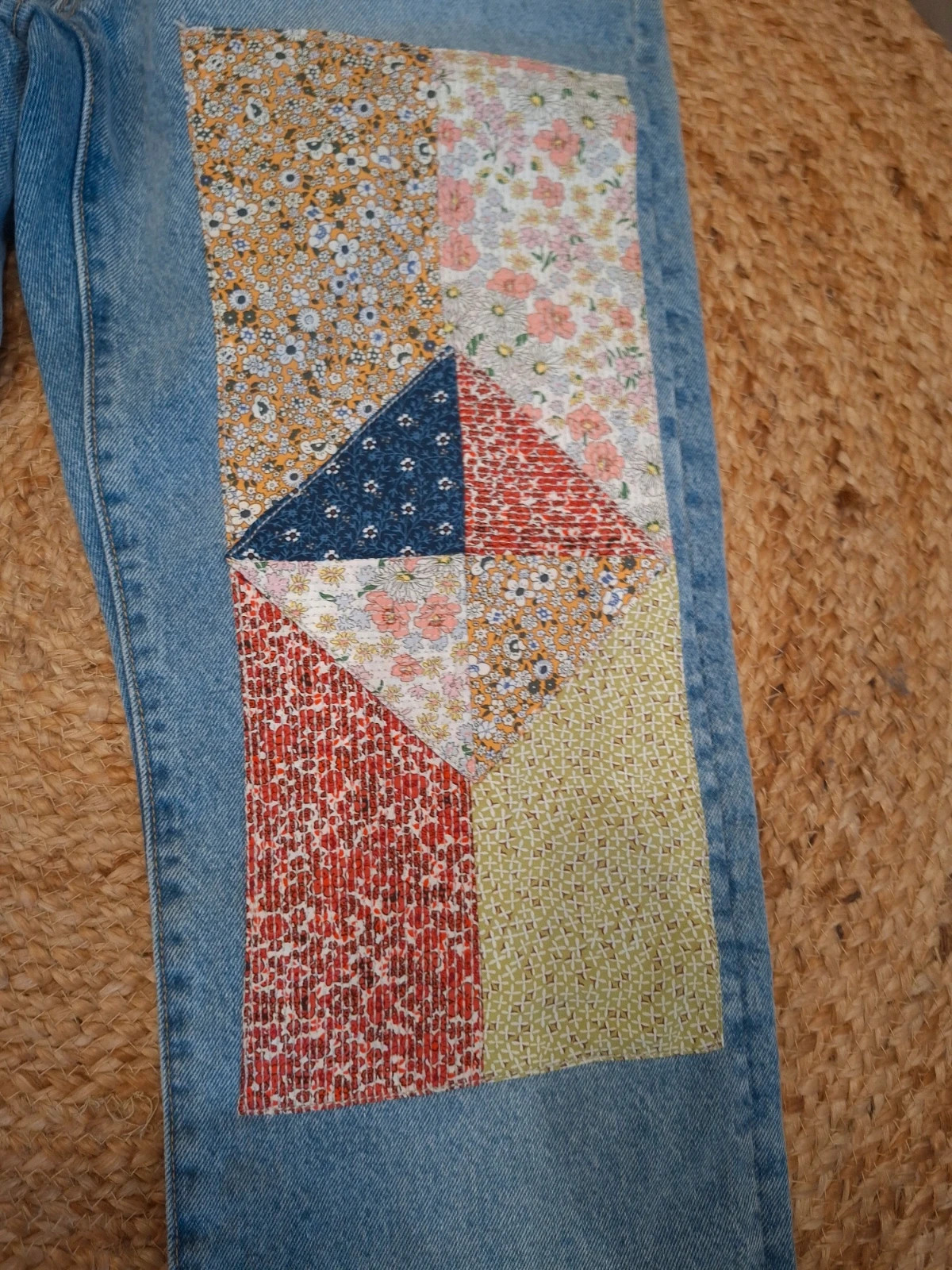 Jean Levi’s 501 ’90s Patchwork Floral – Édition Anniversaire 150 ans – Neuf avec étiquette – W27 L32 – Levi's – taille S / 36 / 8 3