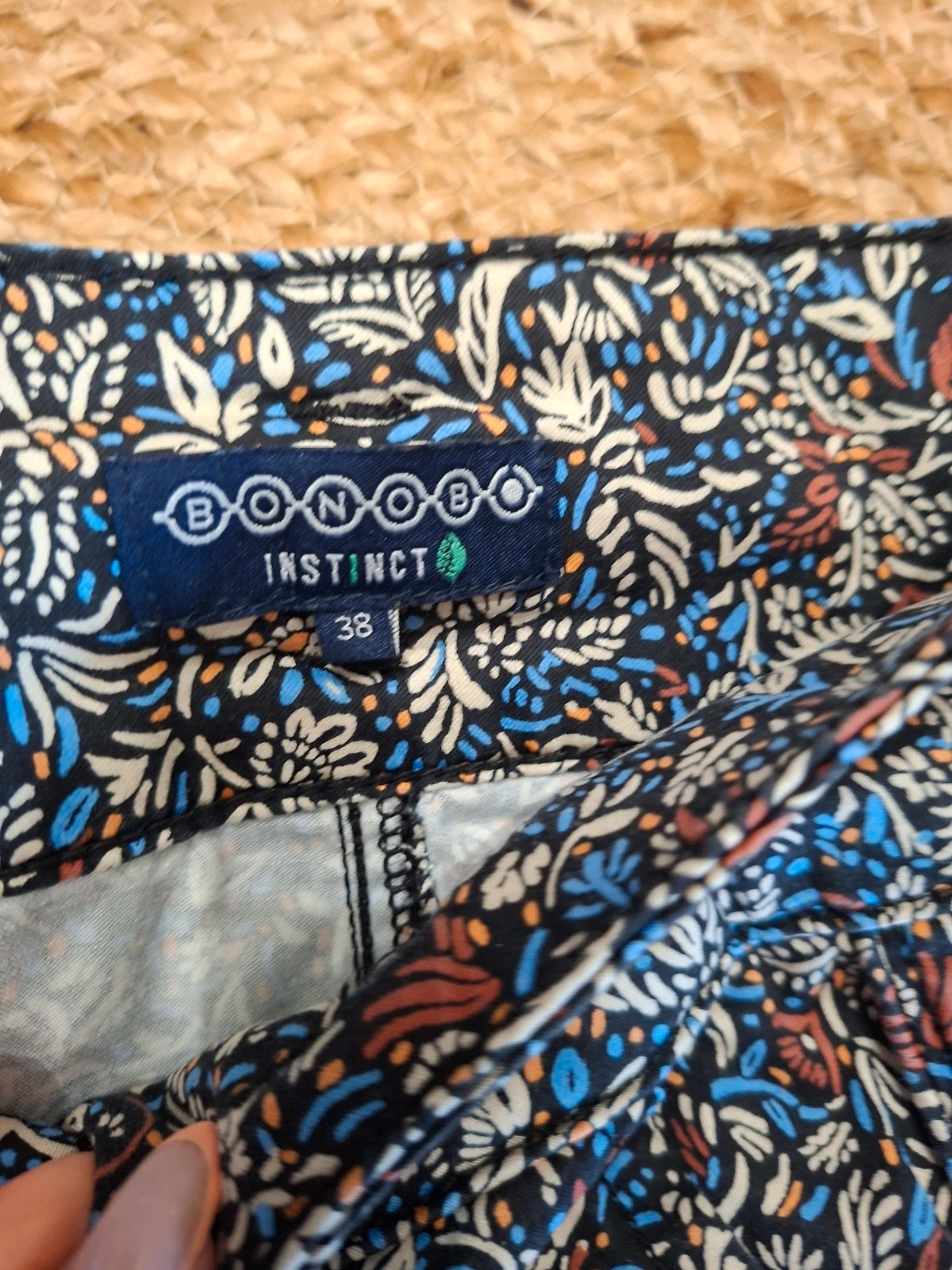 Jupe courte Bonobo fleurie multicolore T38 M avec ceinture – Bonobo – taille M / 38 / 10 2