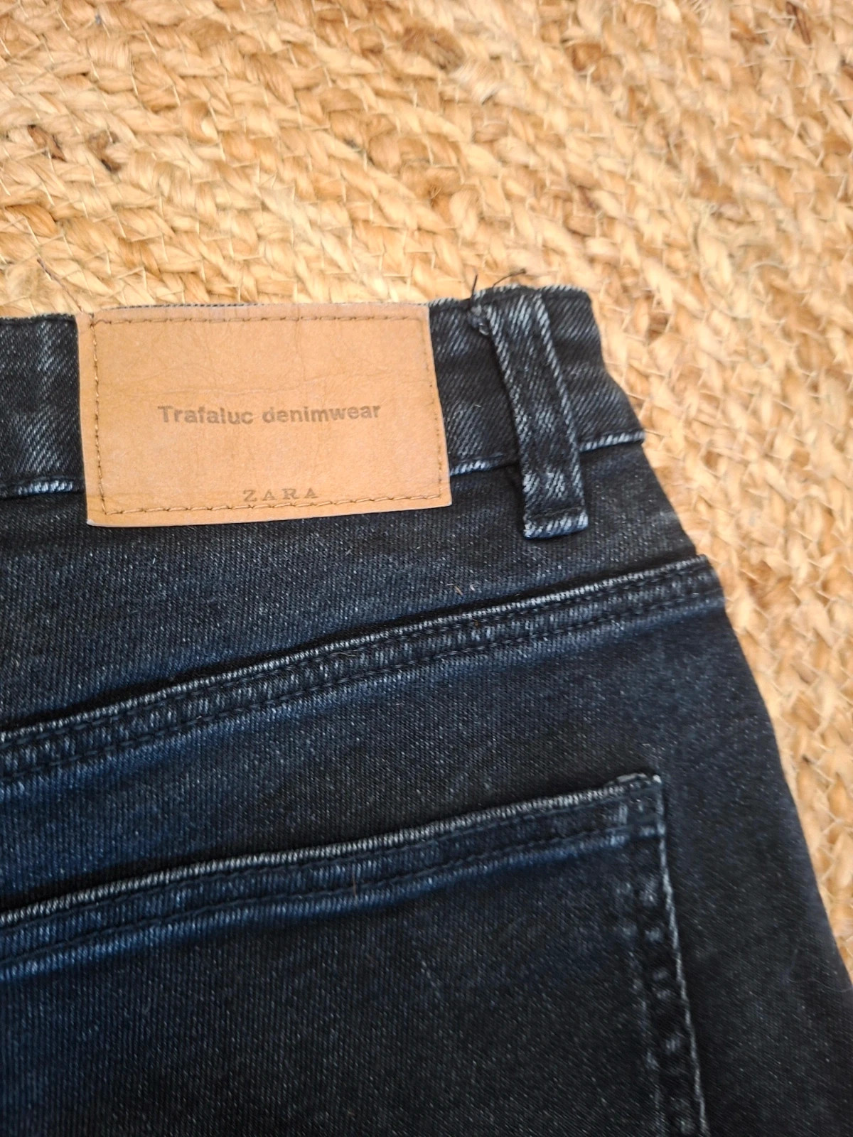 Short en jean noir délavé Zara Trafaluc – Taille 36 (S) – Zara – taille S / 36 / 8 2