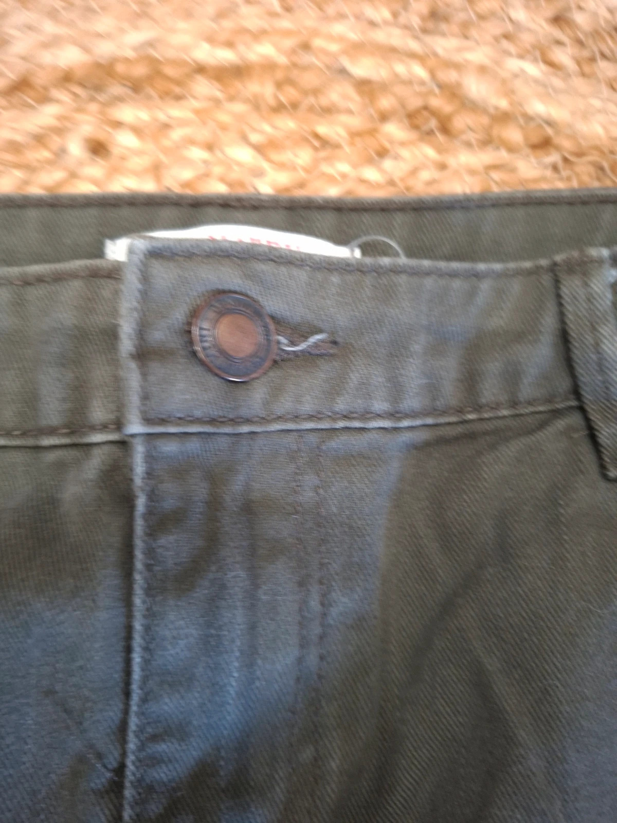 Jupe courte Camaïeu en jean kaki effilochée T. 40/L – Camaïeu – taille L / 40 / 12 2