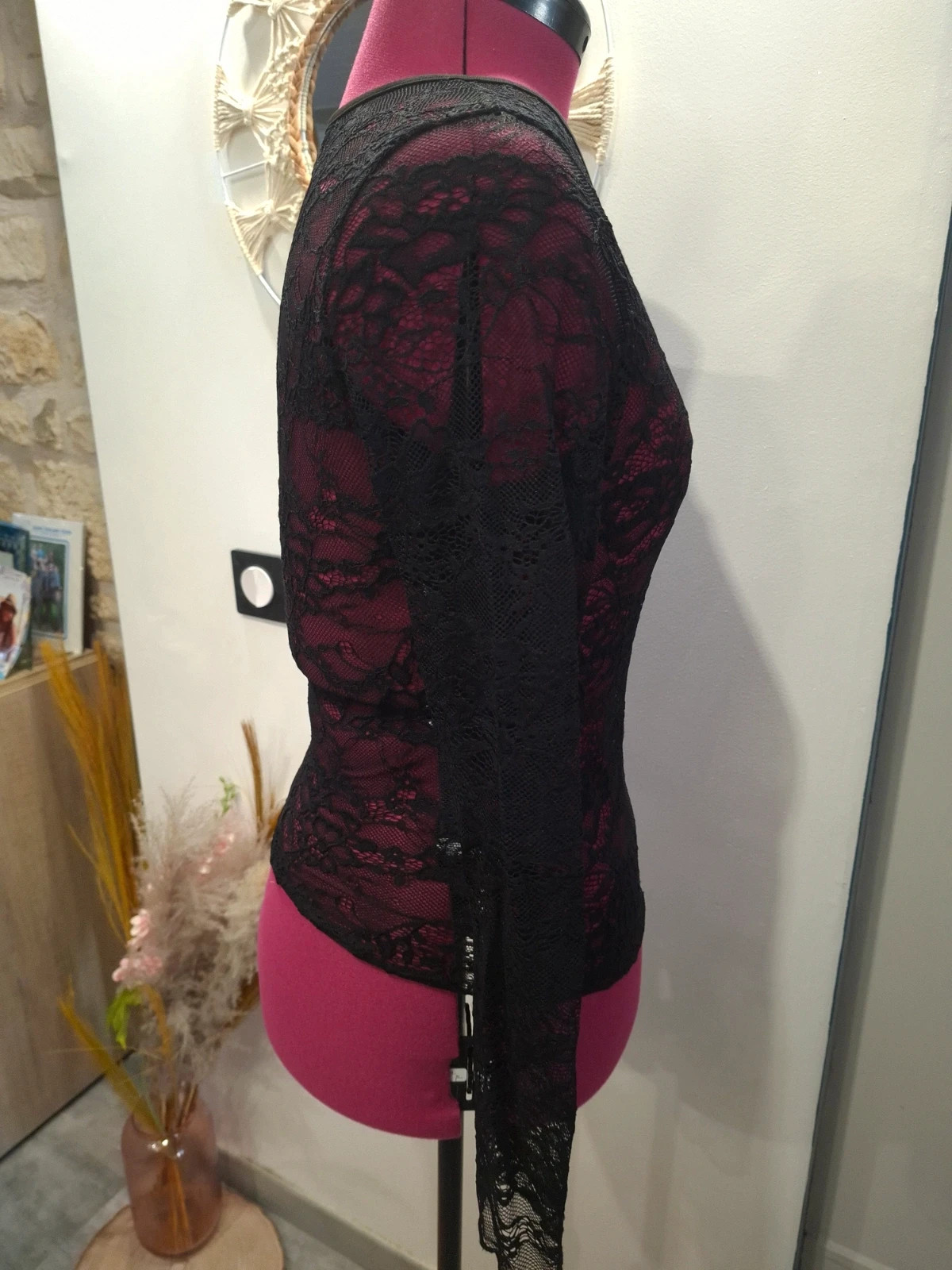 Haut / Top en dentelle noire transparent - Taille M (38) – taille M / 38 / 10 2