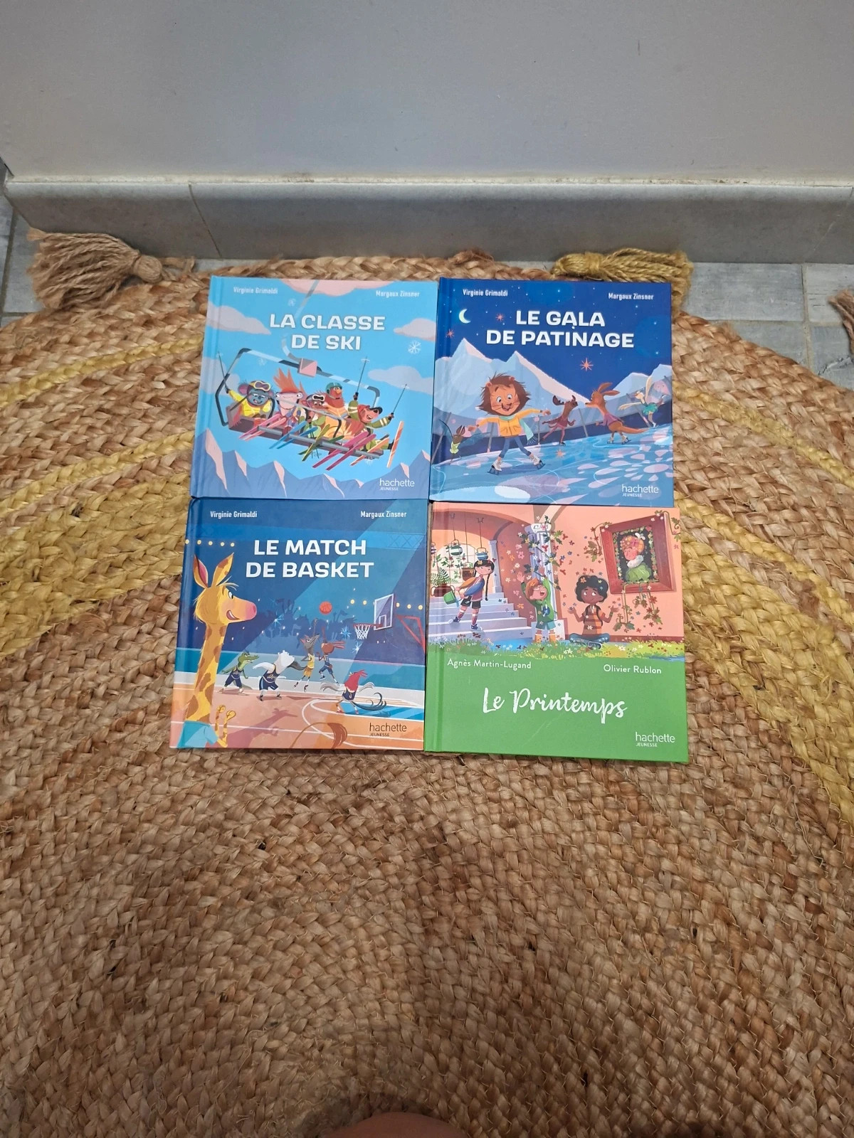 Lot de 4 livres enfants Hachette / Mc Do (Virginie Grimaldi, Martin-Lugand)