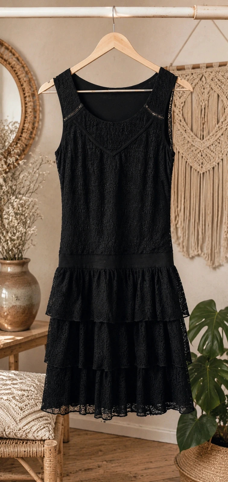 Robe noire Cache Cache