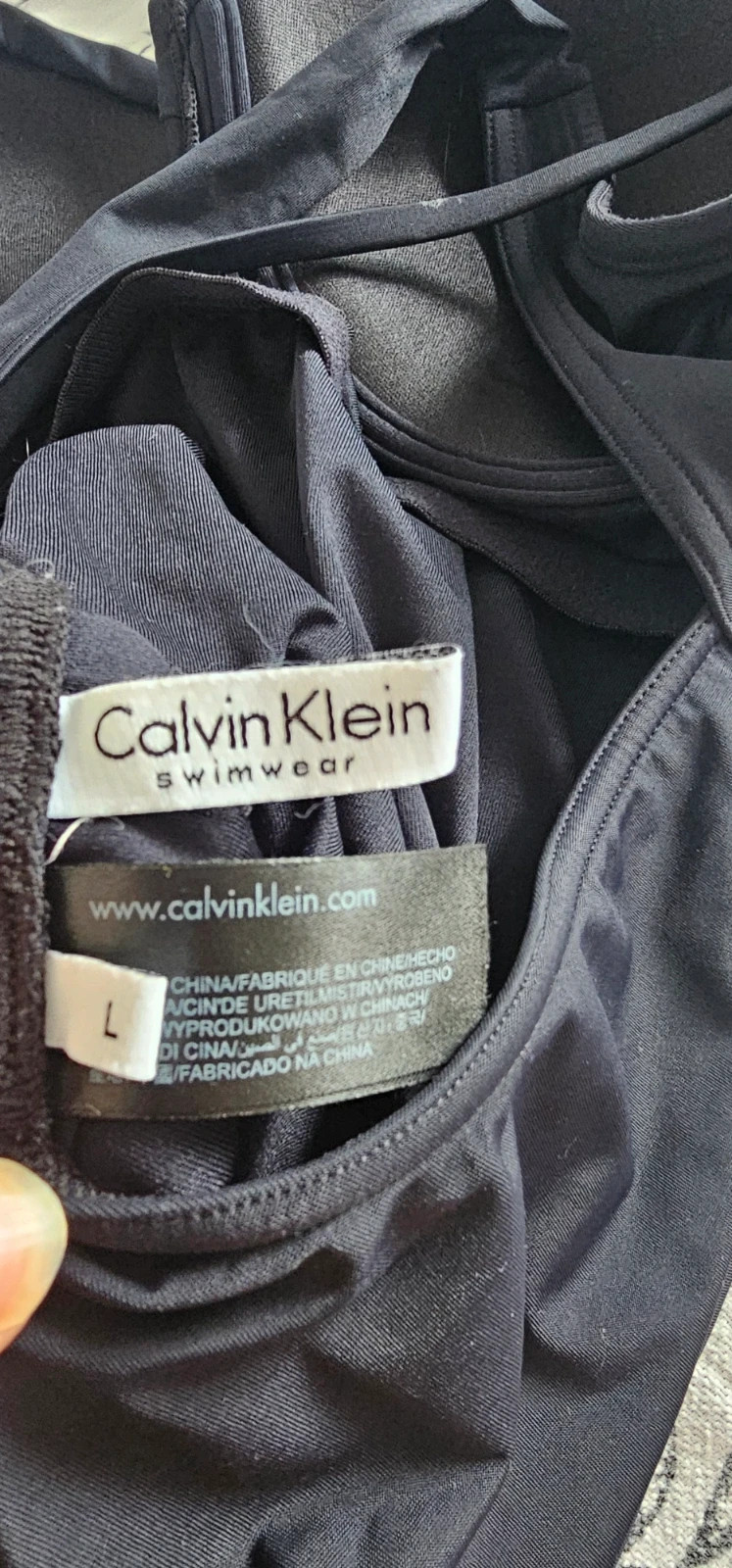Maillot de bain une pièce Calvin Klein – Taille L – Calvin Klein – taille L / 40 / 12 4