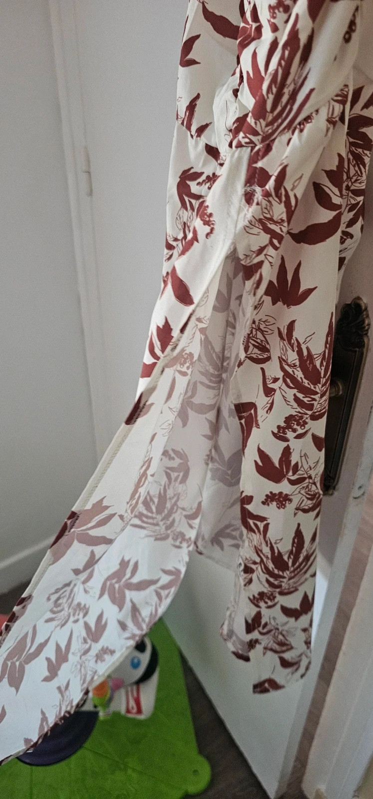 Robe longue fleurie blanche & bordeaux – Tendance – taille S / 36 / 8 4