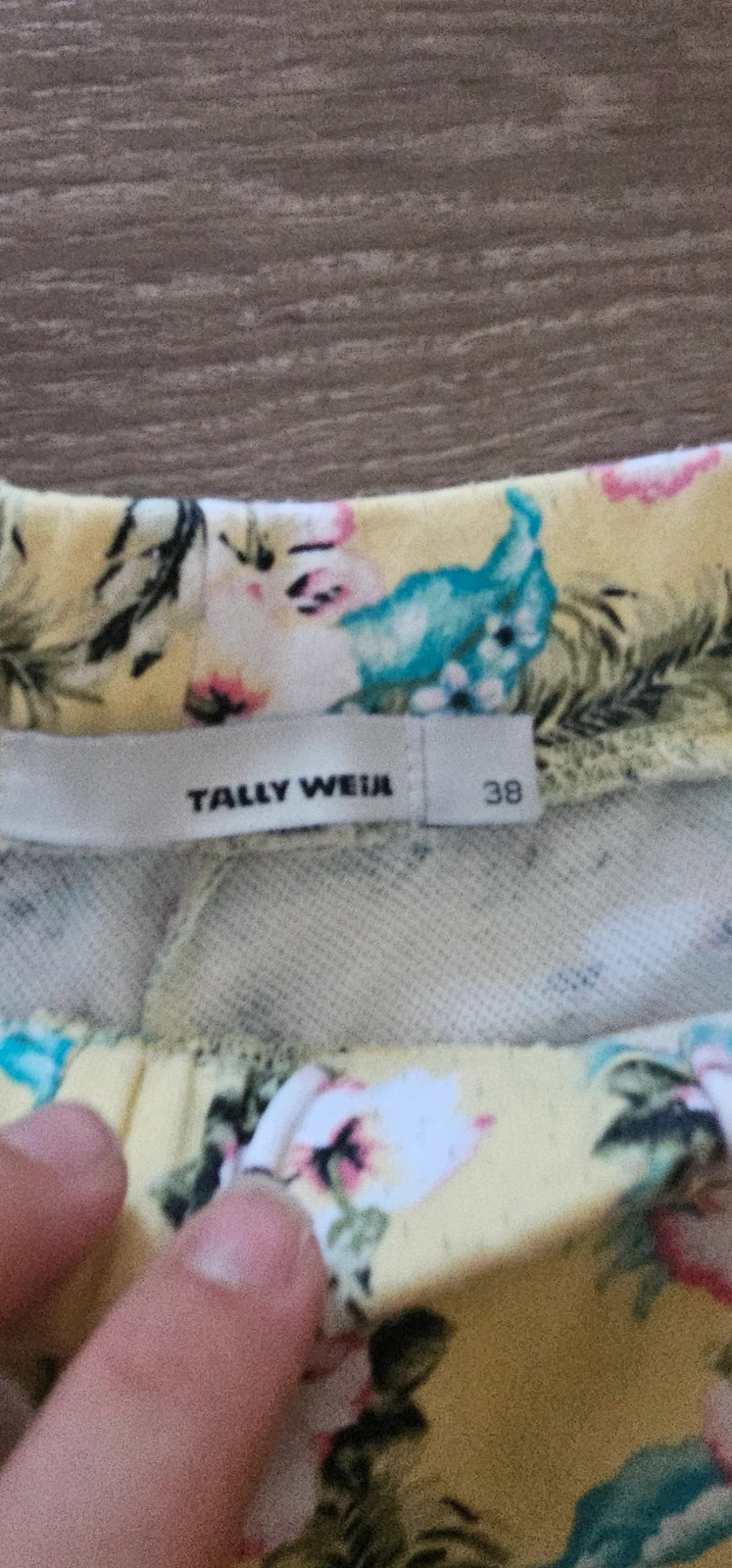 Short fleuri Tally Weijl – Taille 38 – Tally Weijl – taille M / 38 / 10 2