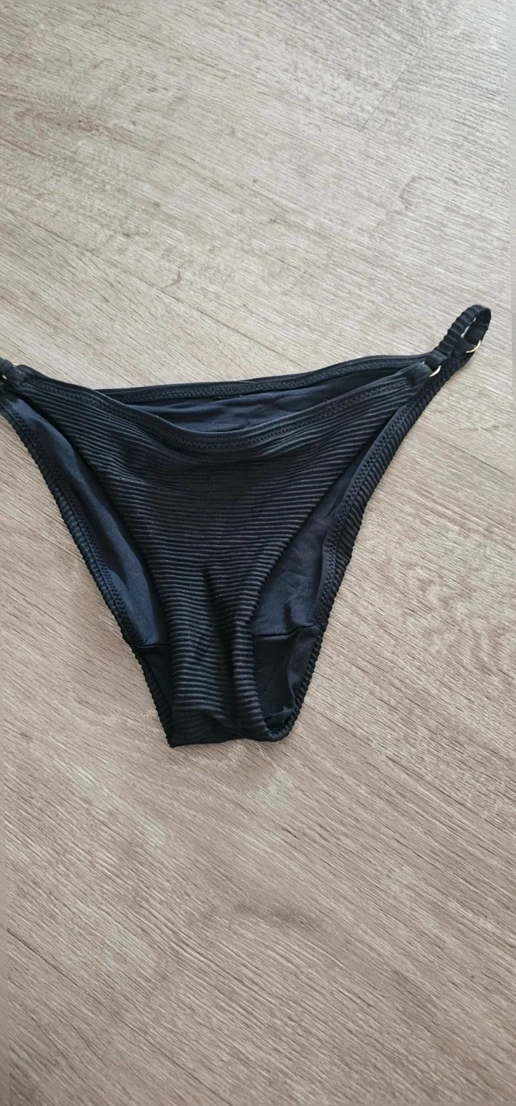 Maillot De bain noir texturé taille 34 – Tendance – taille XS / 34 / 6 2