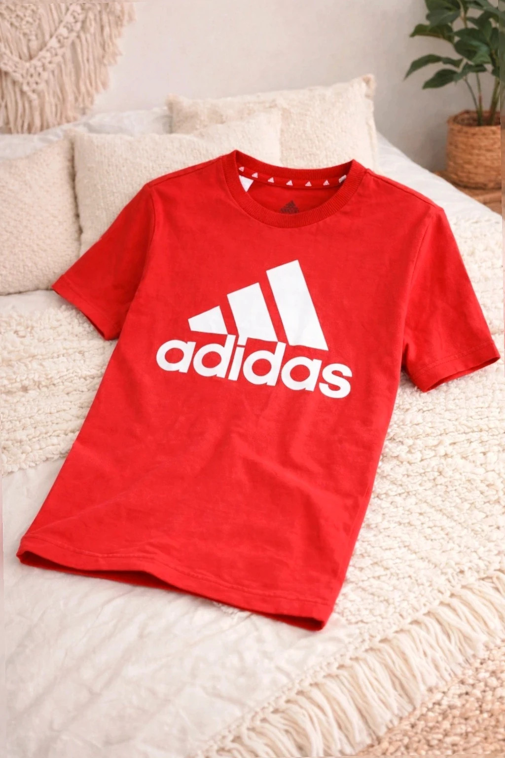 Tee-shirt Adidas rouge – taille 13-14 Ans (164 cm)