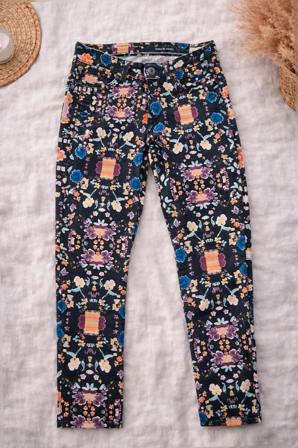Jean levi’s imprimé fleuri skinny demi curve taille 26