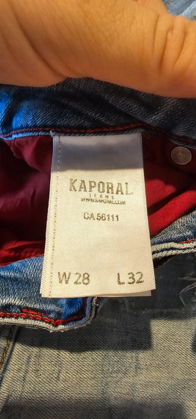 Jean Kaporal W28 L32 effet destroy avec broderies florales – Kaporal – taille S / 36 / 8 2