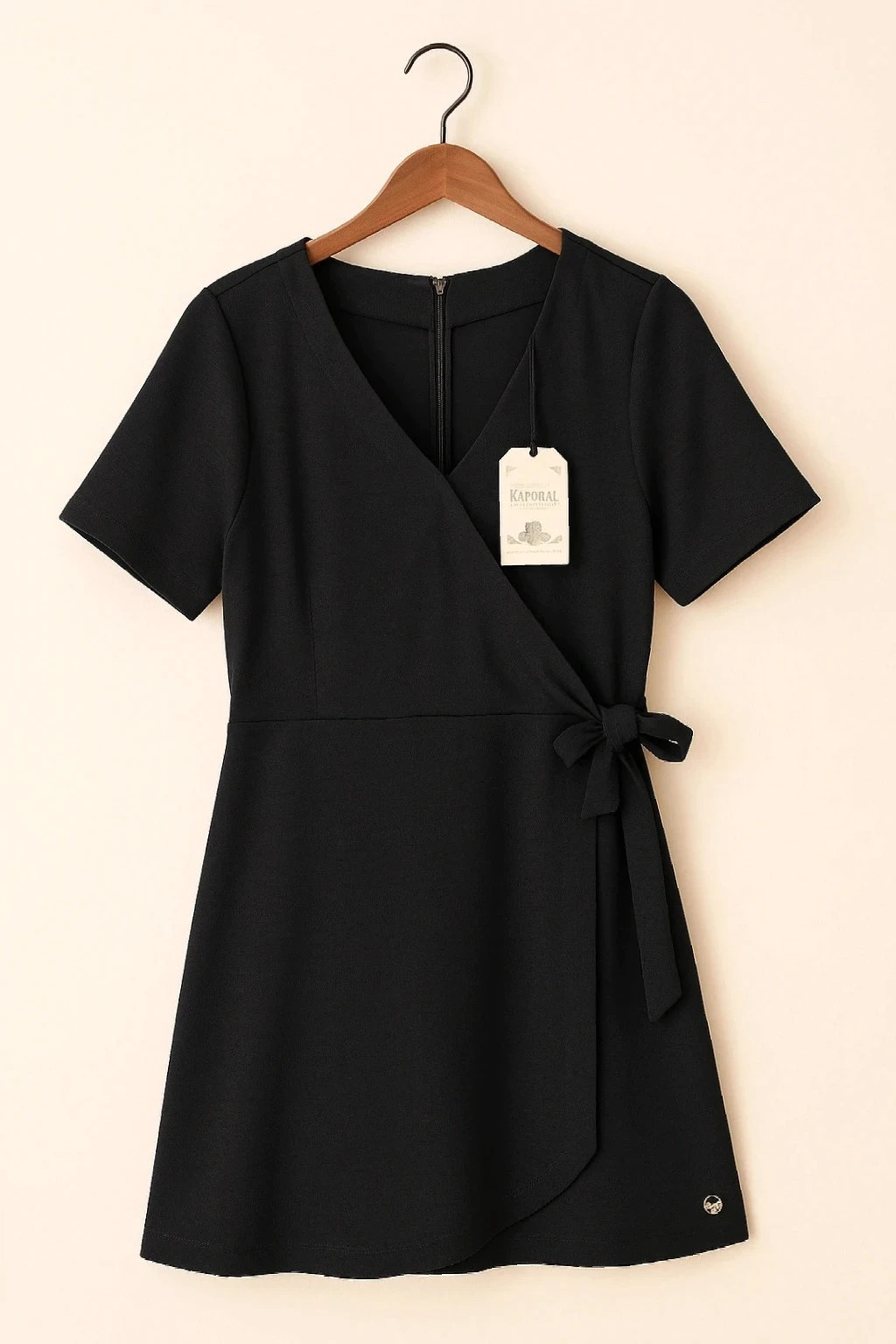 Robe noire Kaporal neuve avec étiquette – taille L .