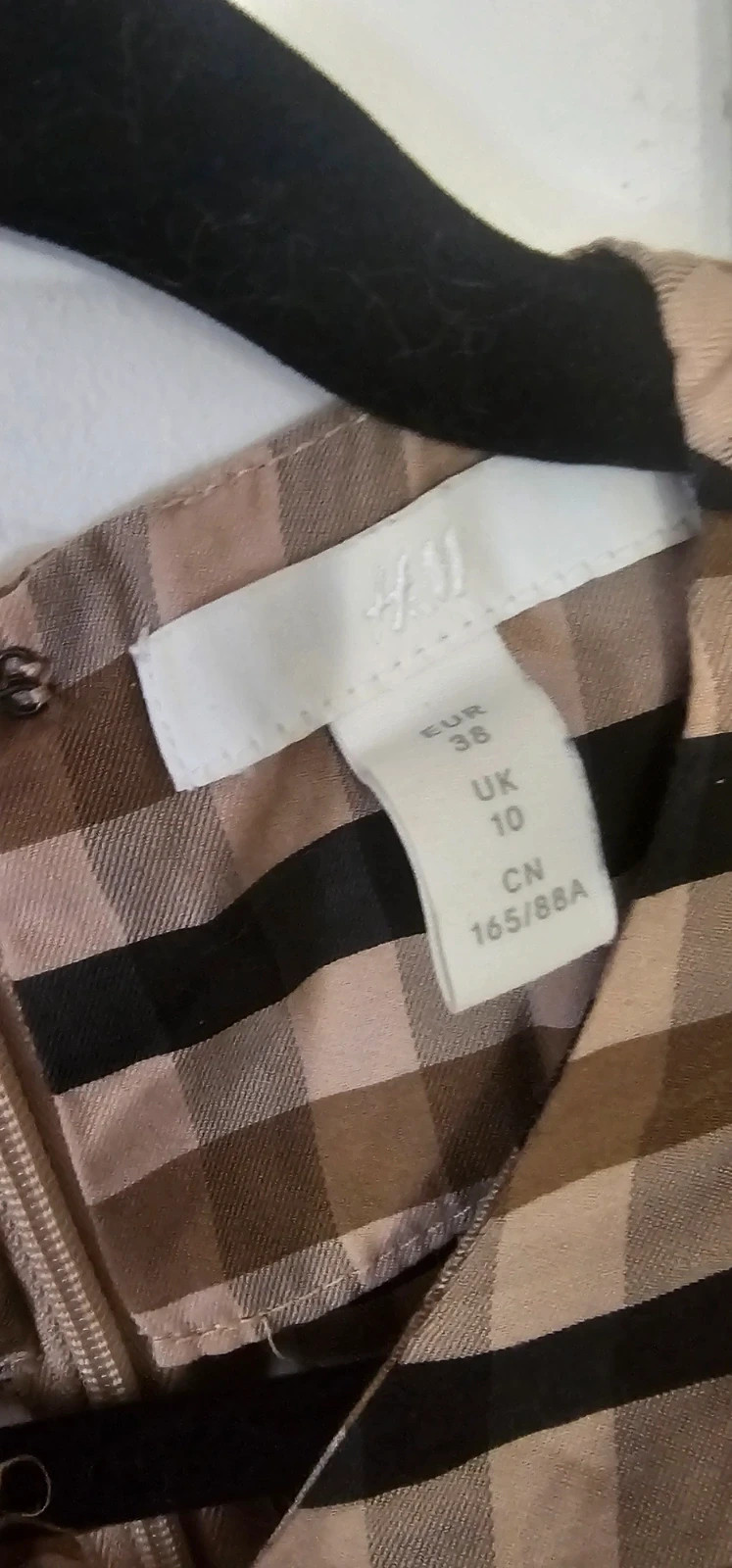 Robe H&M à carreaux beige, noir et blanc – Taille – H&M – taille M / 38 / 10 2
