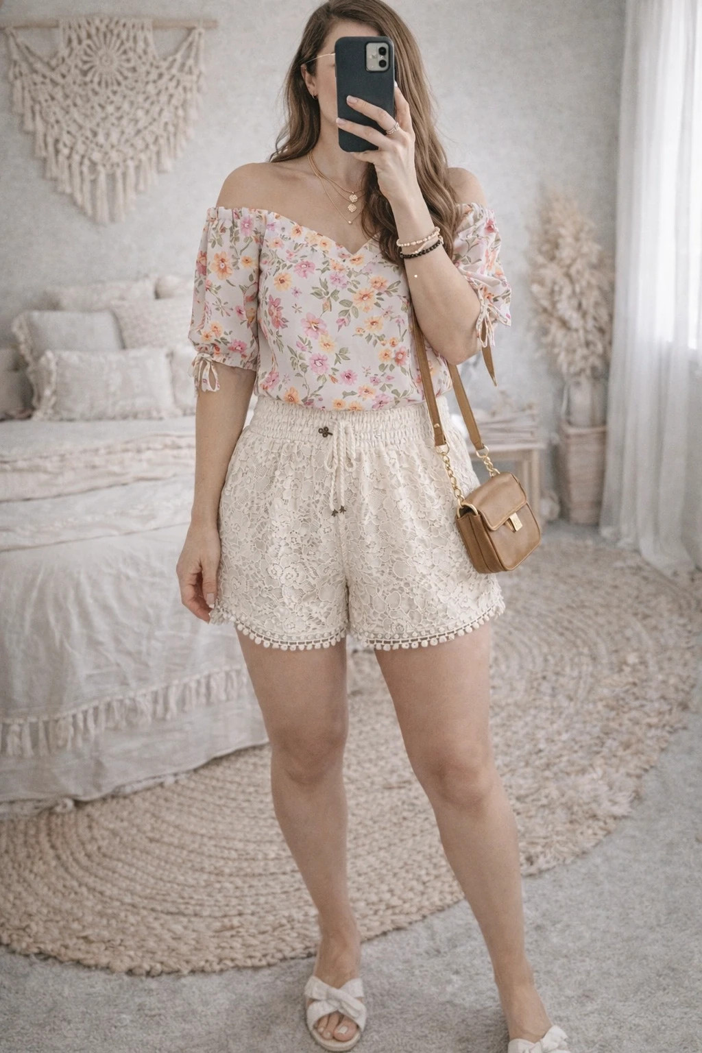 Short blanc en dentelle