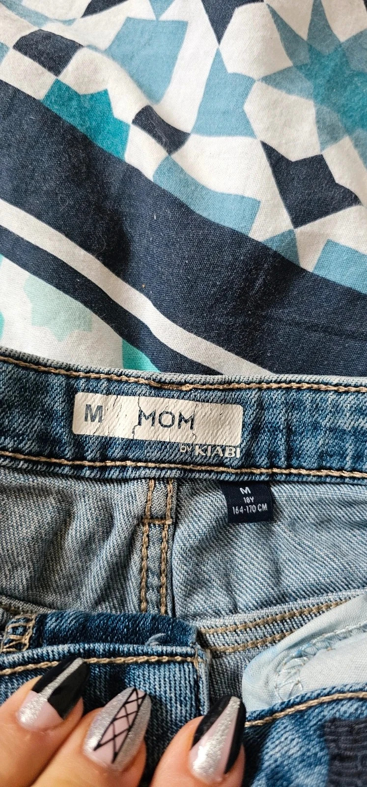 Short en jean mom perlé Kiabi – Taille M (16-18 ans) – Kiabi – taille M / 38 / 10 2