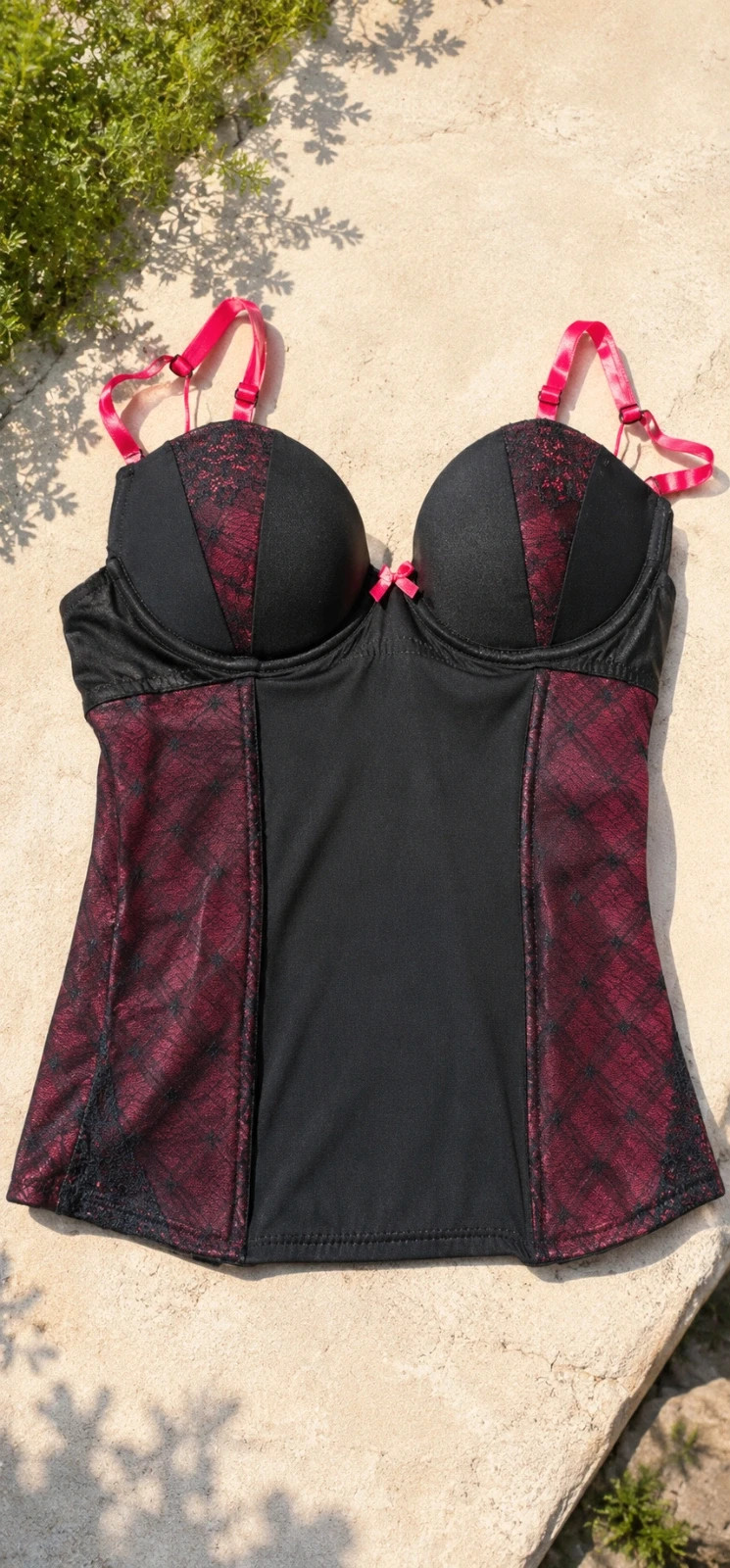 Bustier lingerie noir et rouge taille L