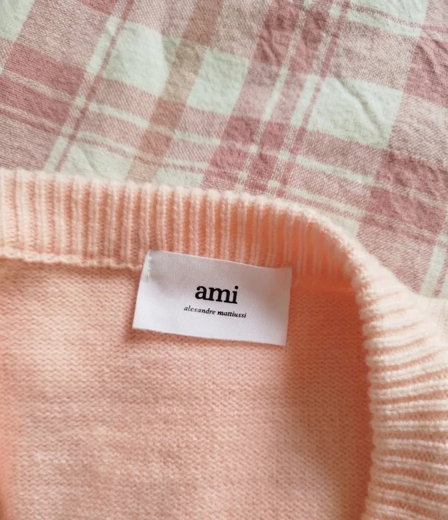 Cardigan AMI rose cœur poches 3
