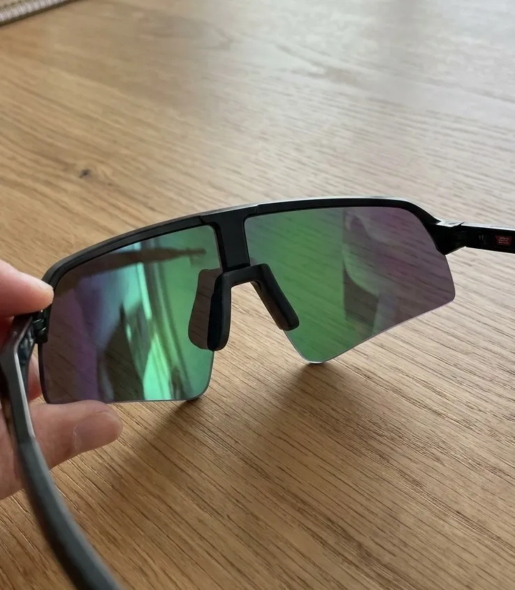 Lunettes de soleil sport iridescent 2