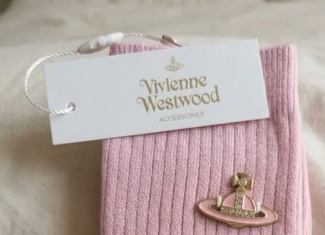 Vivienne Westwood Gold Orb Brooch 2