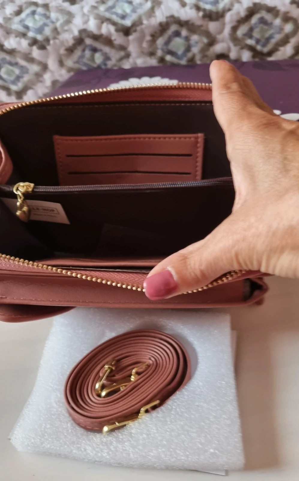 Bonita cartera cuelga móvil – Ale-Hop 3