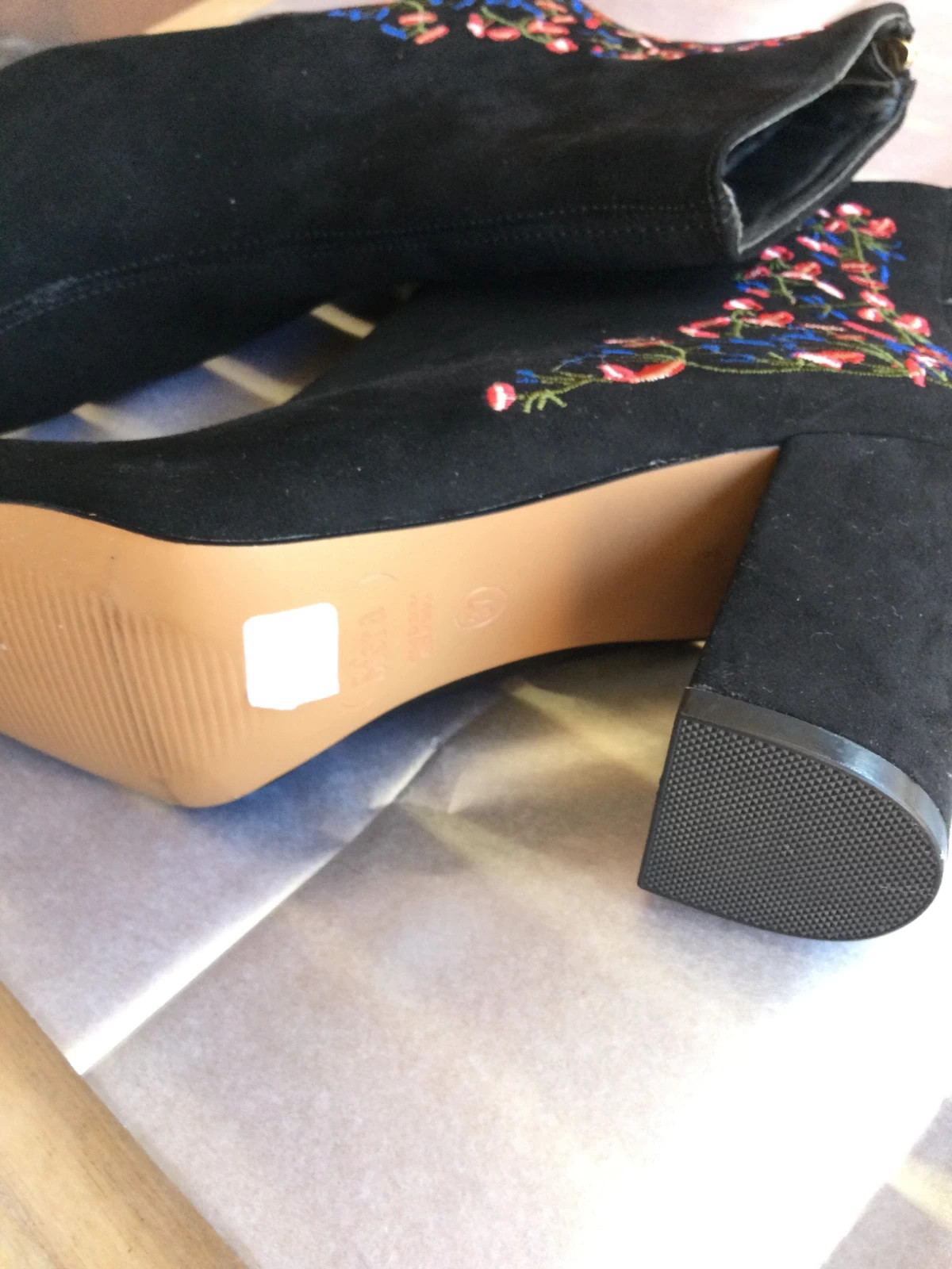 Botines de ante negro con estampado 🌷 – Sfera – taille 37 4