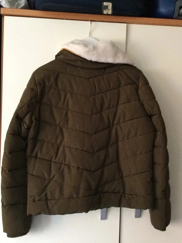 Chaqueta kaki con pelo🌸 – Fórmula Joven – taille M / 38 / 10 2