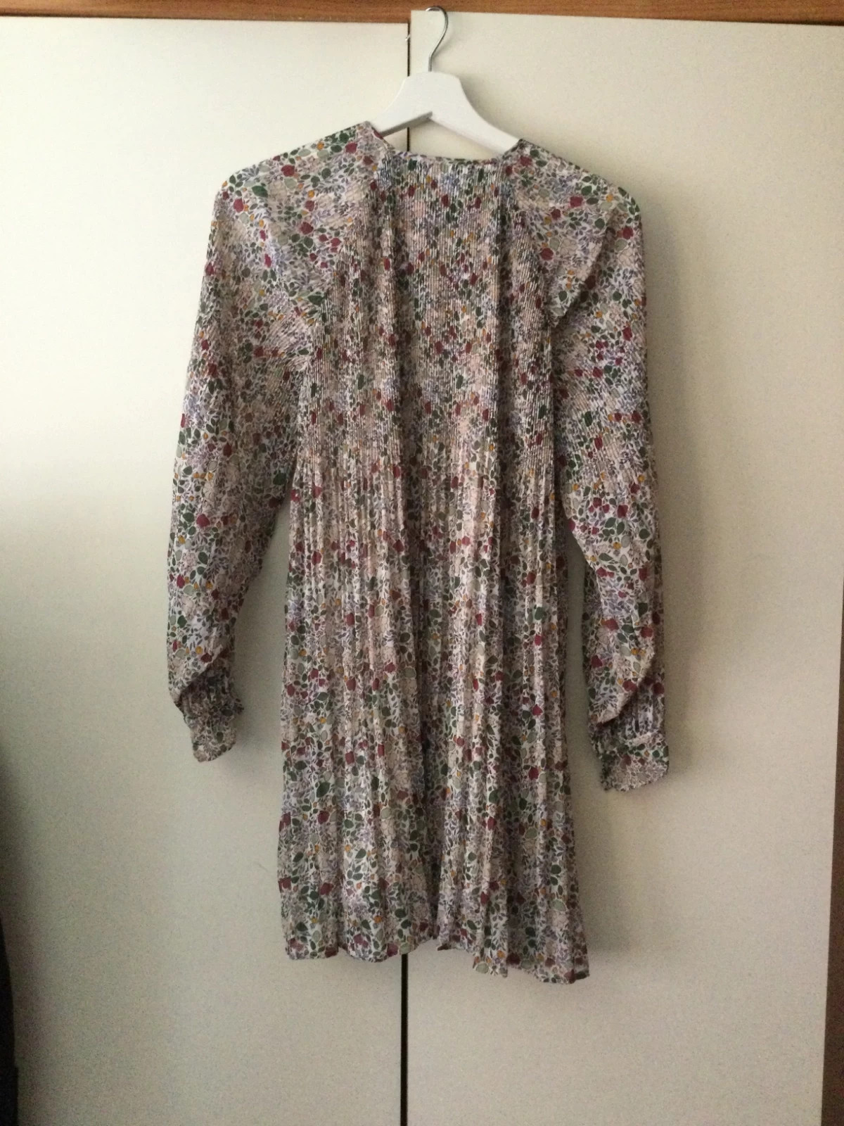 Vestido estampado plisado estampado 🌸 – Fórmula Joven – taille M / 38 / 10 2