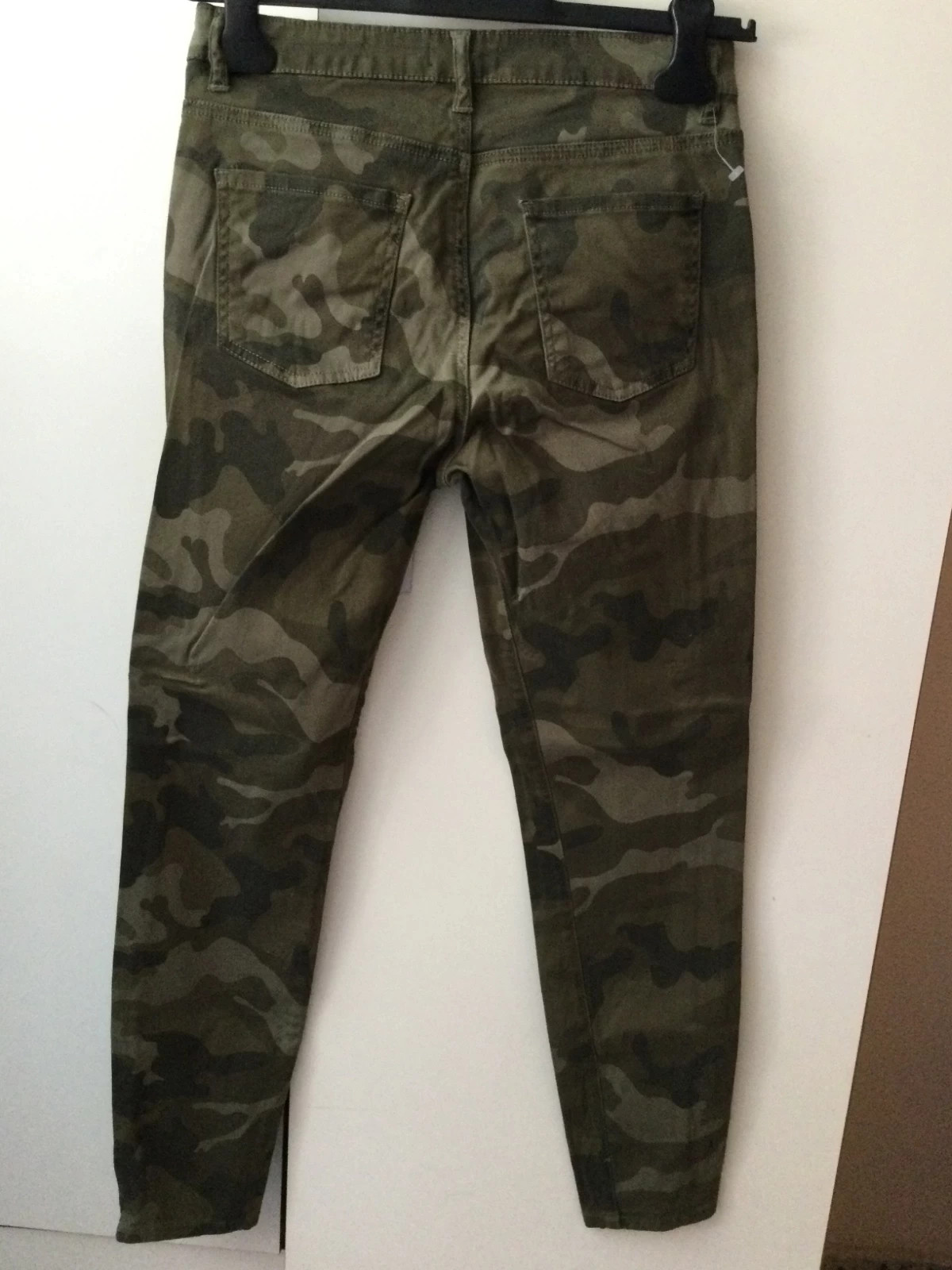 Pantalón estampado militar🌼 – TEX – taille S / 36 / 8 2